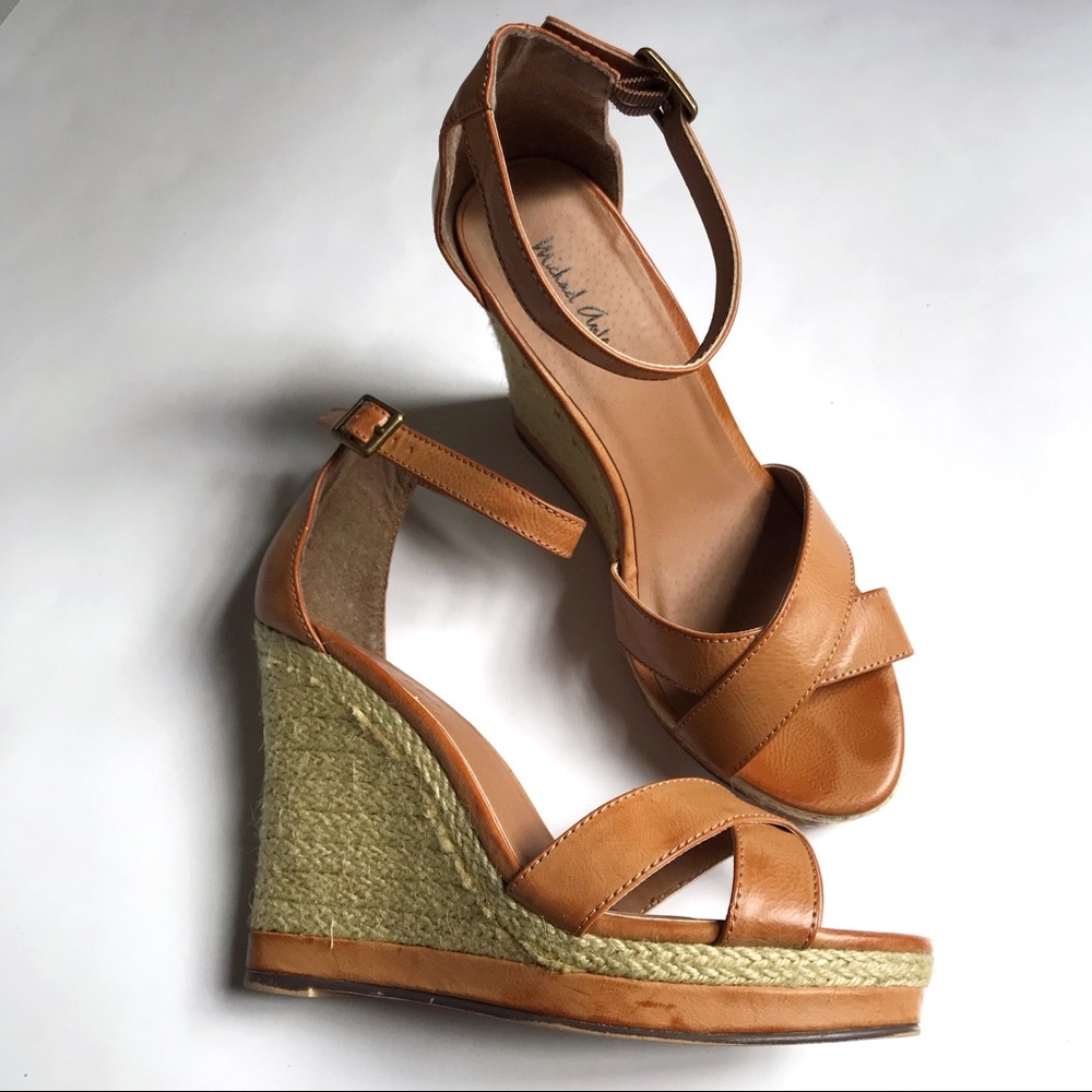 3/$15 Michael Antonio Caramel Wedge Sandals with Straps